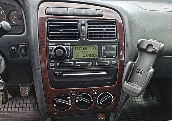 Toyota Avensis cena 8700 przebieg: 272000, rok produkcji 2002 z Krobia małe 121